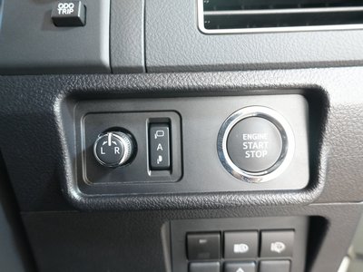 صورة 24 لـ 2022 Toyota LAND CRUISER PRADO