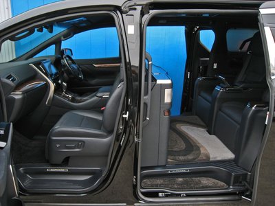 صورة 62 لـ 2016 Toyota ALPHARD