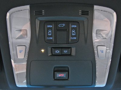 صورة 27 لـ 2016 Toyota ALPHARD