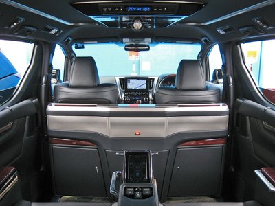 صورة 52 لـ 2016 Toyota ALPHARD