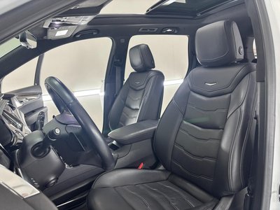 2022 Cadillac XT6 — миниатюра 16