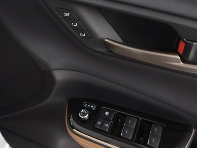 2025 Toyota CROWN SPORT — миниатюра 25