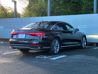 2025 AUDI A8 photo 5