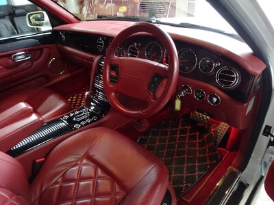 صورة مصغرة 25 لـ 2004 Bentley ARNAGE