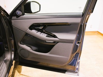 2025 LAND Rover RANGE ROVER EVOQUE thumbnail 17