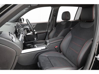 2025 Mercedes-BENZ GLB — миниатюра 11