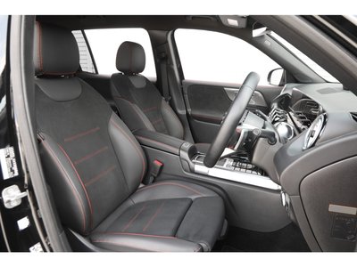 2025 Mercedes-BENZ GLB — миниатюра 12