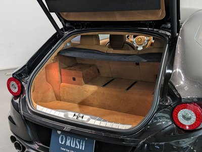 2014 Ferrari FF 照片 21