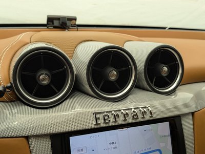 2014 Ferrari FF 照片 25