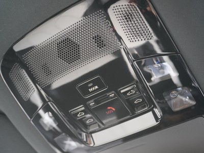 2026 Lexus RX thumbnail 32