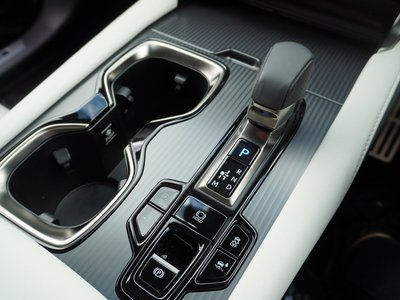 2026 Lexus RX thumbnail 24