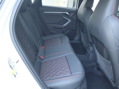 صورة 21 لـ 2025 AUDI S3 SEDAN