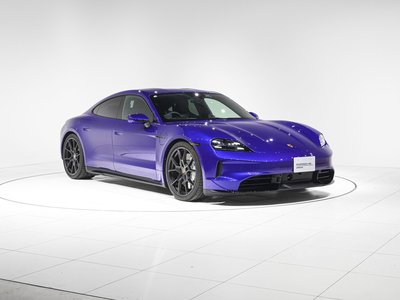 2026 Porsche TAYCAN photo 4