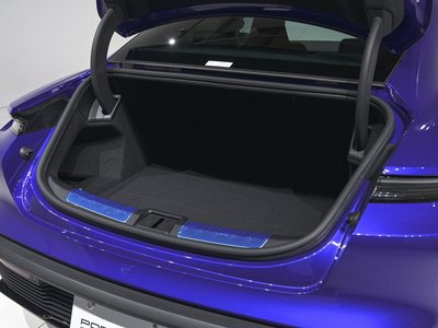 2026 Porsche TAYCAN thumbnail 17