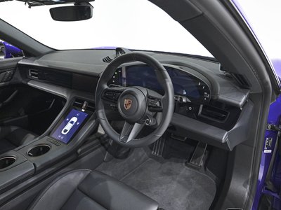 2026 Porsche TAYCAN photo 10