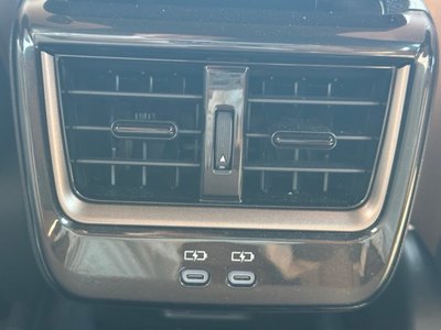 2024 Toyota CROWN SPORT photo 10
