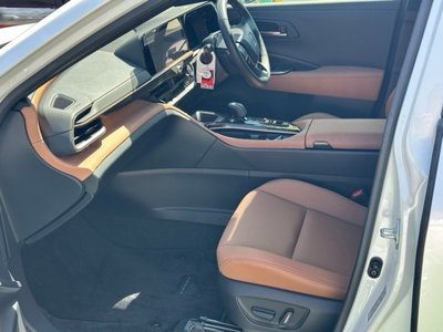 2024 Toyota CROWN SPORT photo 5