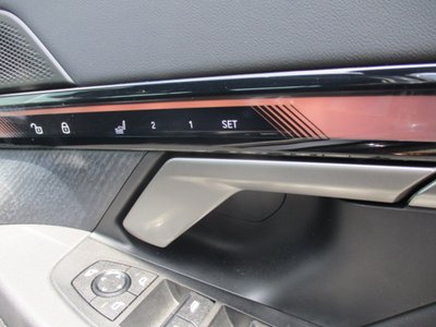 2025 BMW 5 SERIES TOURING thumbnail 52