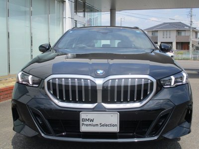 2025 BMW 5 SERIES TOURING 照片 8