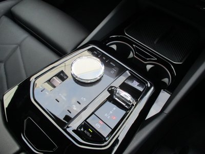2025 BMW 5 SERIES TOURING thumbnail 41