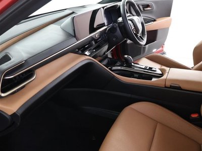 صورة 15 لـ 2025 Toyota CROWN SPORT
