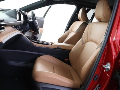 صورة 11 لـ 2025 Toyota CROWN SPORT