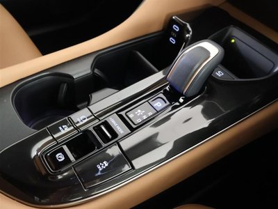 صورة 24 لـ 2025 Toyota CROWN SPORT