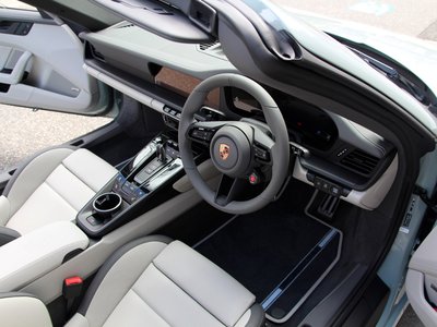 2025 Porsche 911 thumbnail 42