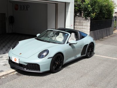 2025 Porsche 911 photo 14