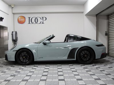 2025 Porsche 911 photo 12