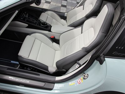2025 Porsche 911 thumbnail 70