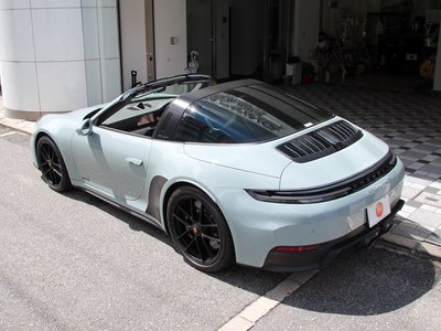 2025 Porsche 911 thumbnail 32