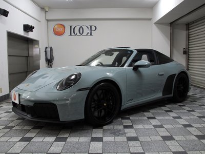 2025 Porsche 911 photo 1