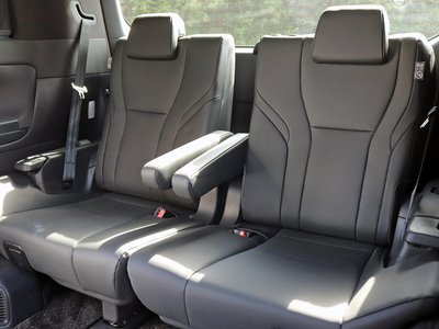 2024 Toyota ALPHARD 照片 32