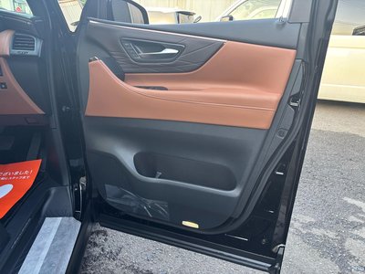 صورة 28 لـ 2025 Toyota VELLFIRE