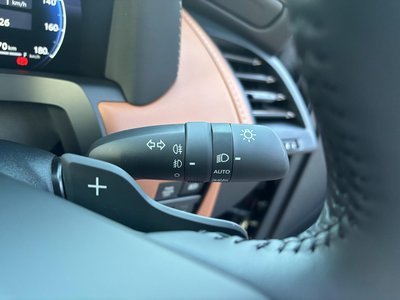 صورة 32 لـ 2025 Toyota VELLFIRE