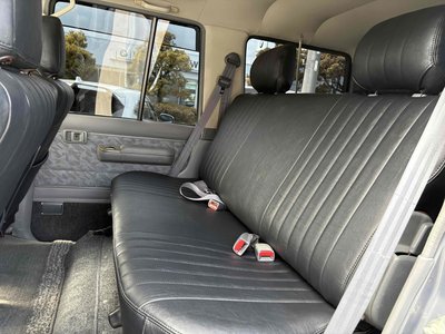 1998 Toyota LAND CRUISER 70 — миниатюра 35