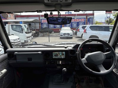 1998 Toyota LAND CRUISER 70 — миниатюра 26