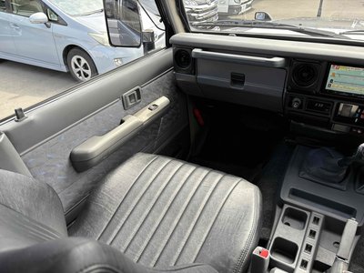 1998 Toyota LAND CRUISER 70 — миниатюра 31