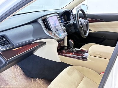 2013 Toyota CROWN — фото 14