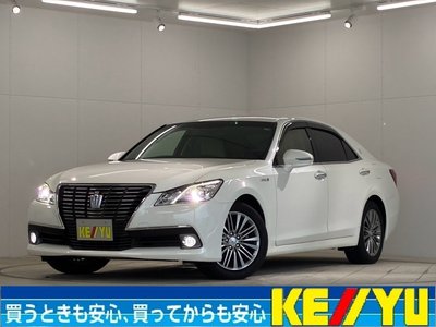 2013 Toyota CROWN — фото 1