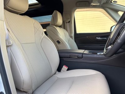 صورة 32 لـ 2024 Toyota ALPHARD