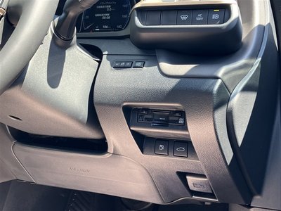 2025 Toyota CROWN CROSSOVER 缩略图 16