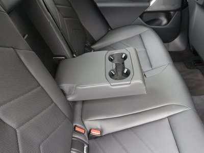 2025 BMW 5 SERIES thumbnail 30