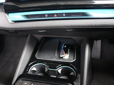 2025 BMW 5 SERIES thumbnail 43