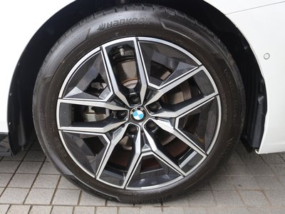 2025 BMW 5 SERIES thumbnail 19