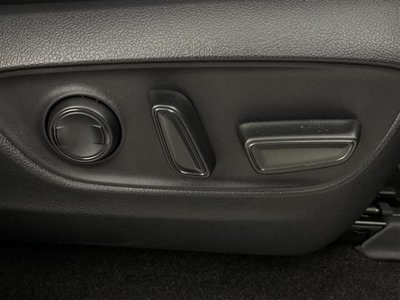 2023 Toyota LAND CRUISER 300 thumbnail 30