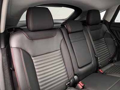 صورة 14 لـ 2016 Mercedes-BENZ GLE