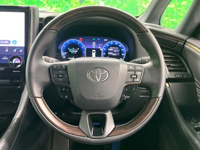 صورة 14 لـ 2025 Toyota ALPHARD