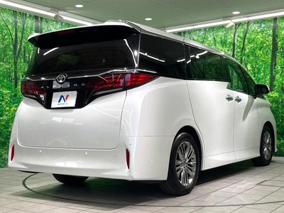 صورة 80 لـ 2025 Toyota ALPHARD